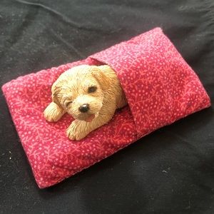 Sandicast Winking Golden Retriever